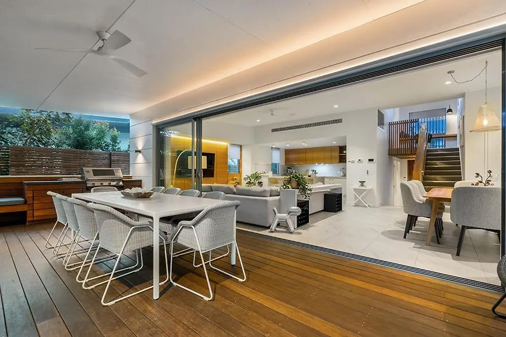 Cavvanbah Lane Byron Bay